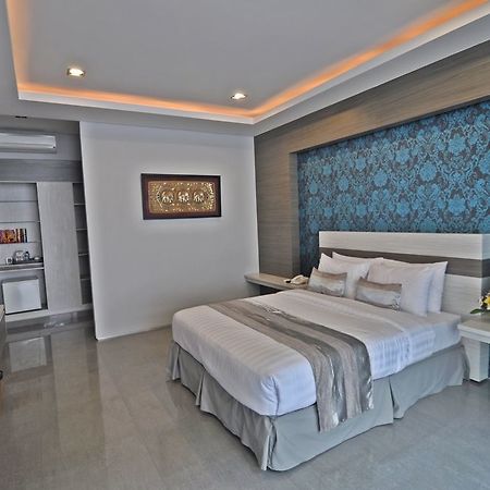 Transera Kamini Legian Hotel Luaran gambar
