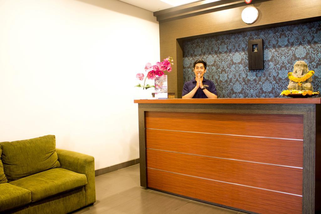 Transera Kamini Legian Hotel Luaran gambar
