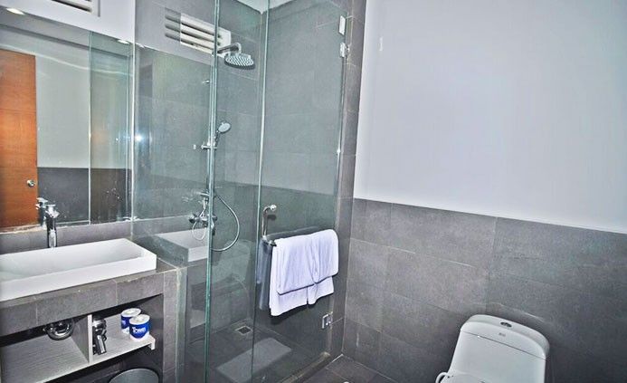Transera Kamini Legian Hotel Luaran gambar