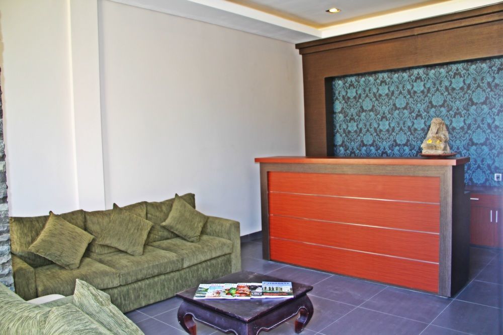 Transera Kamini Legian Hotel Luaran gambar