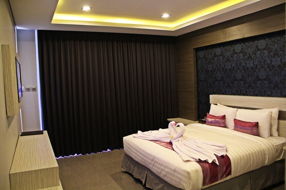 Transera Kamini Legian Hotel Luaran gambar
